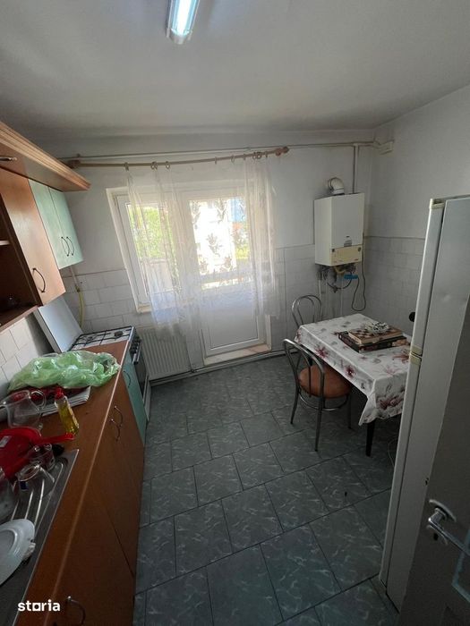 Apartament cu 2 camere situat in Carpati 2-- ETAJUL 3 !!!