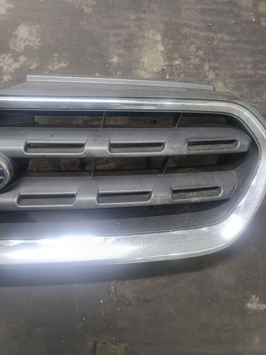 Решетка на Субару Оутбек