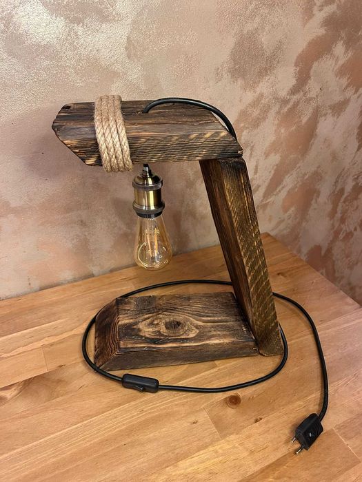 Lampa industriala din lemn masiv
