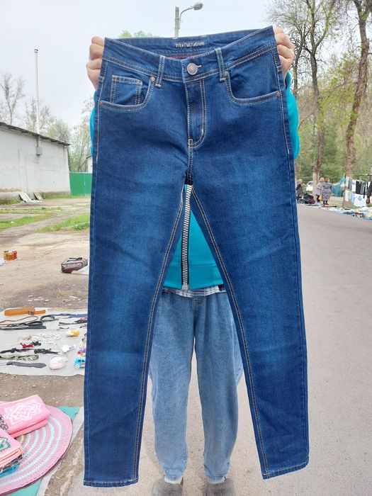 Продаются джинсы