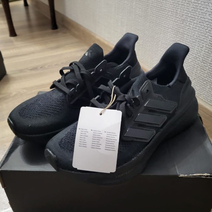 Кроссовки Adidas UltraBoost