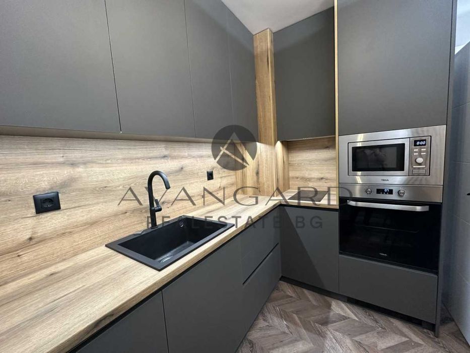 Продава се Двустаен апартамент в Пловдив, Христо Смирненски - 70 кв.м за 2072 €/кв.м - Снимка #3