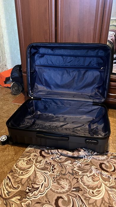 Чемодан на колесах