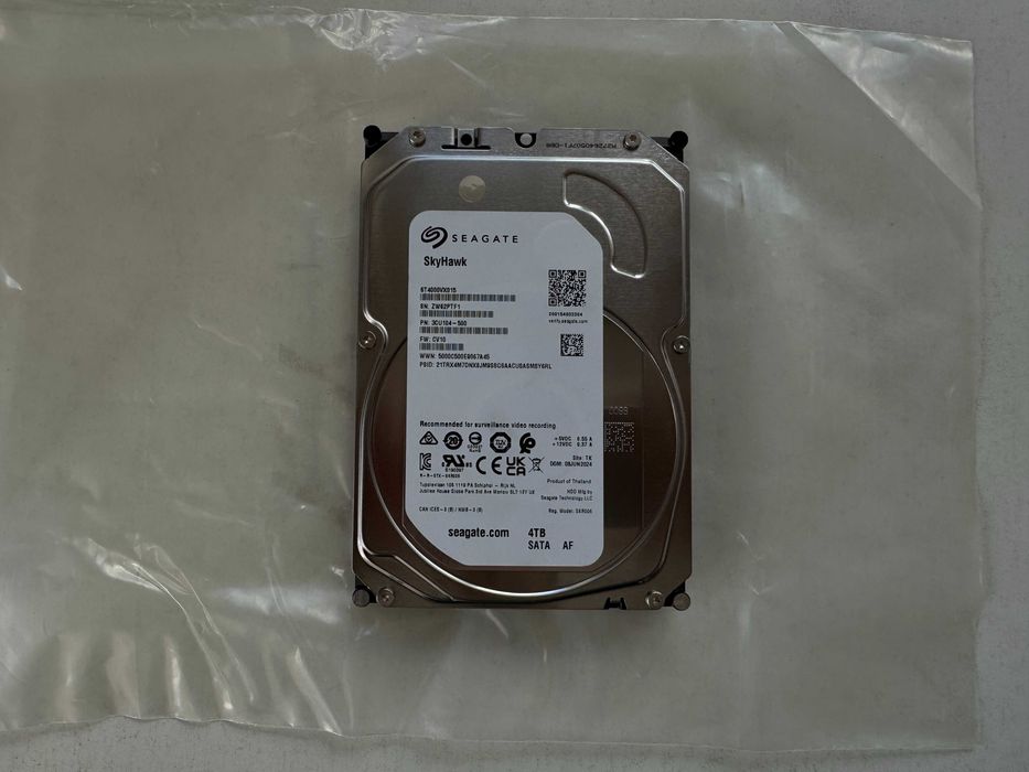 Жесткий диск Seagate SkyHawk 4 TB