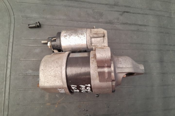 Electromotor 28100-0Q100-B 28100-0Q100-B Toyota Aygo a 2-a generatie