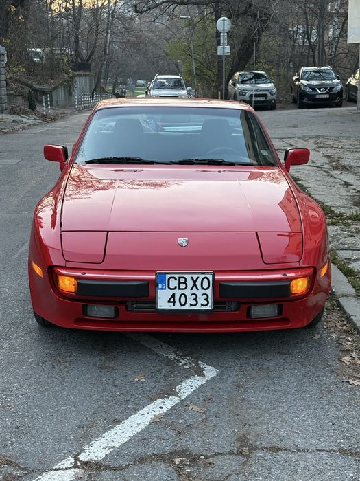 Ретро автомобил Porsche 944 S под наем