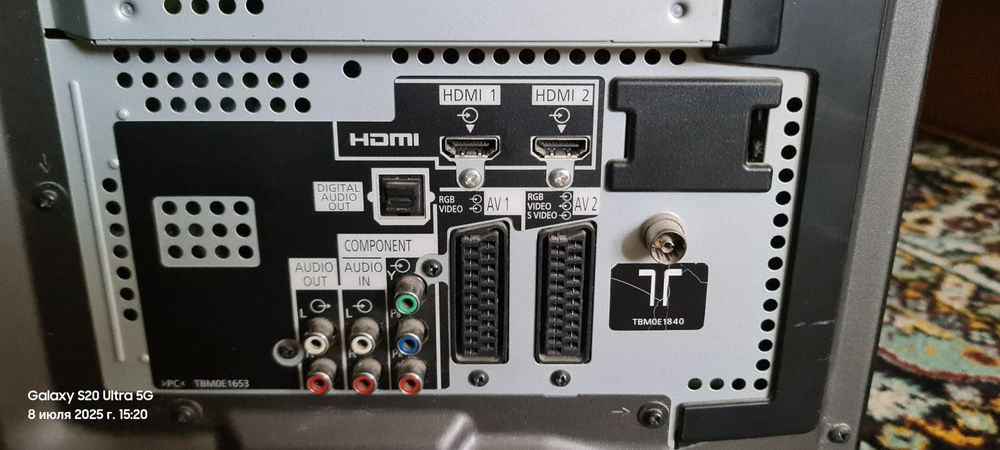 Широкоформатный плазменный телевизор Panasonic 42" диагональ