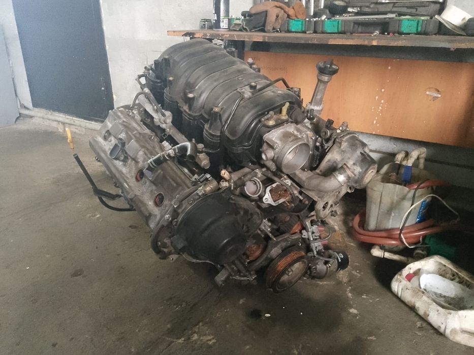 Продам двигатель на Лексус 470