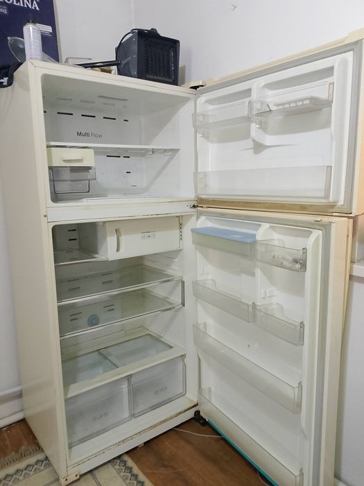 Slmsung холодильник 200000