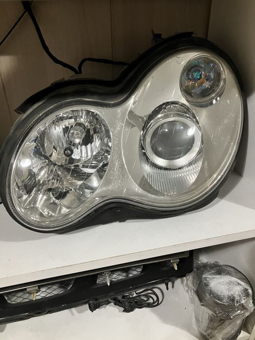 Mercedes-Benz w203 крыло