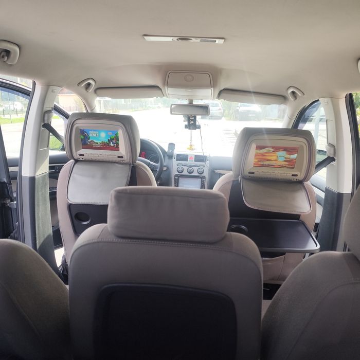 Vând Touran in stare foarte buna