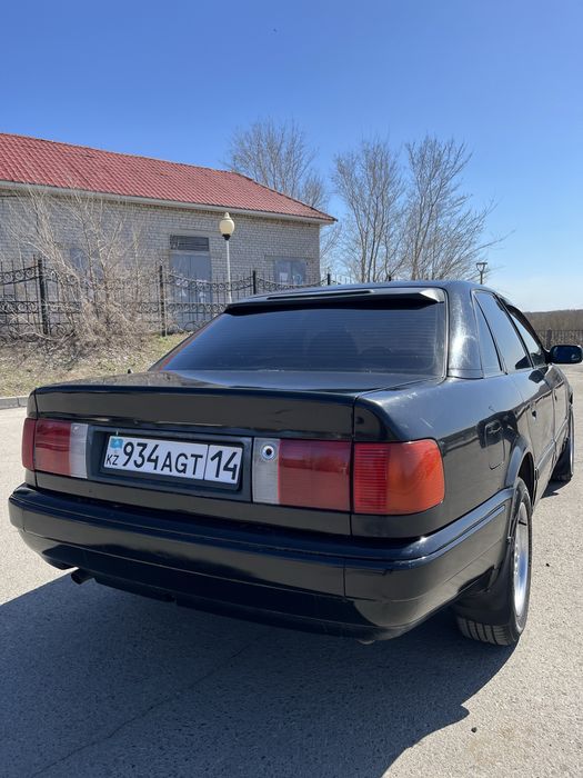 Продам Ауди 100 c4 2.3
