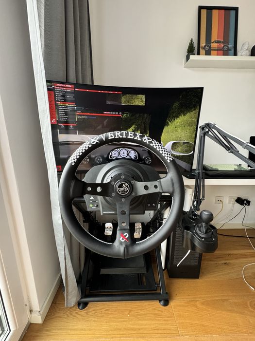 T300 RS Ferrari Alcantara edition + volan drift + Stand + schimbator