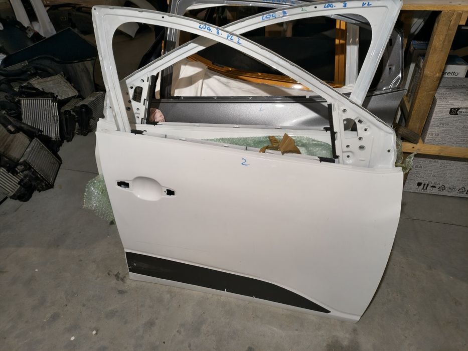 Ușă stânga față Sandero 3 2021-2025