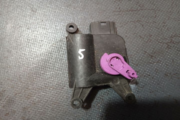 Motoras clapeta aeroterma 8E1820511A 0132801300 8E1820511A 0132801300
