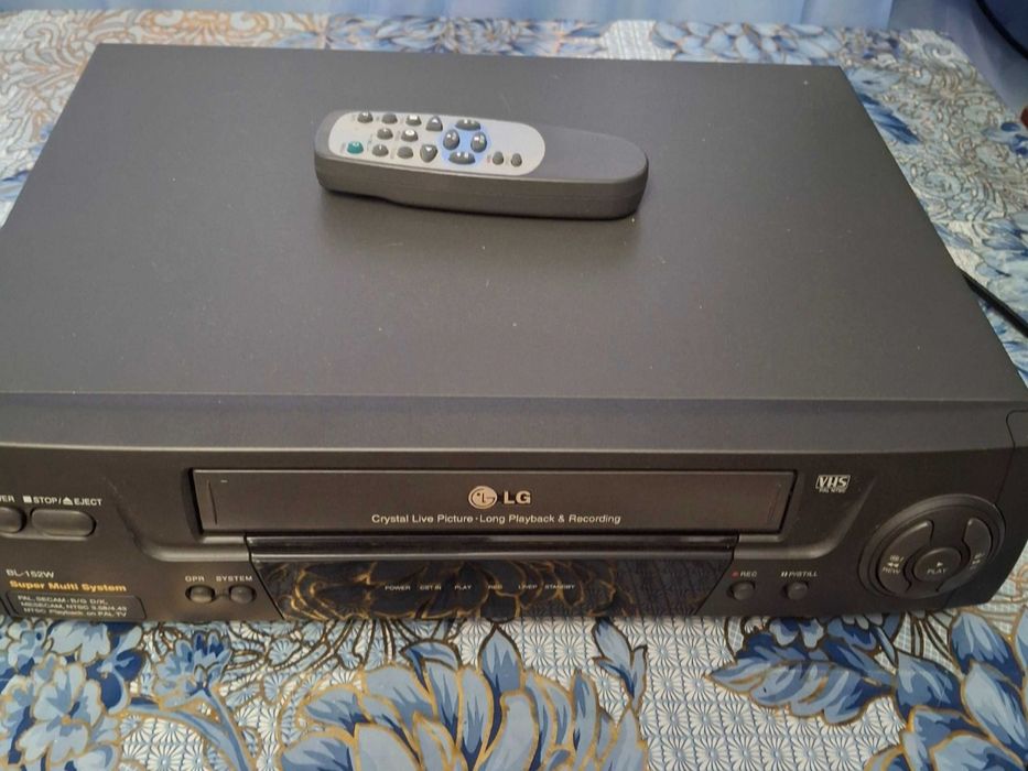 Видеомагнитофон в отличном состоянии
