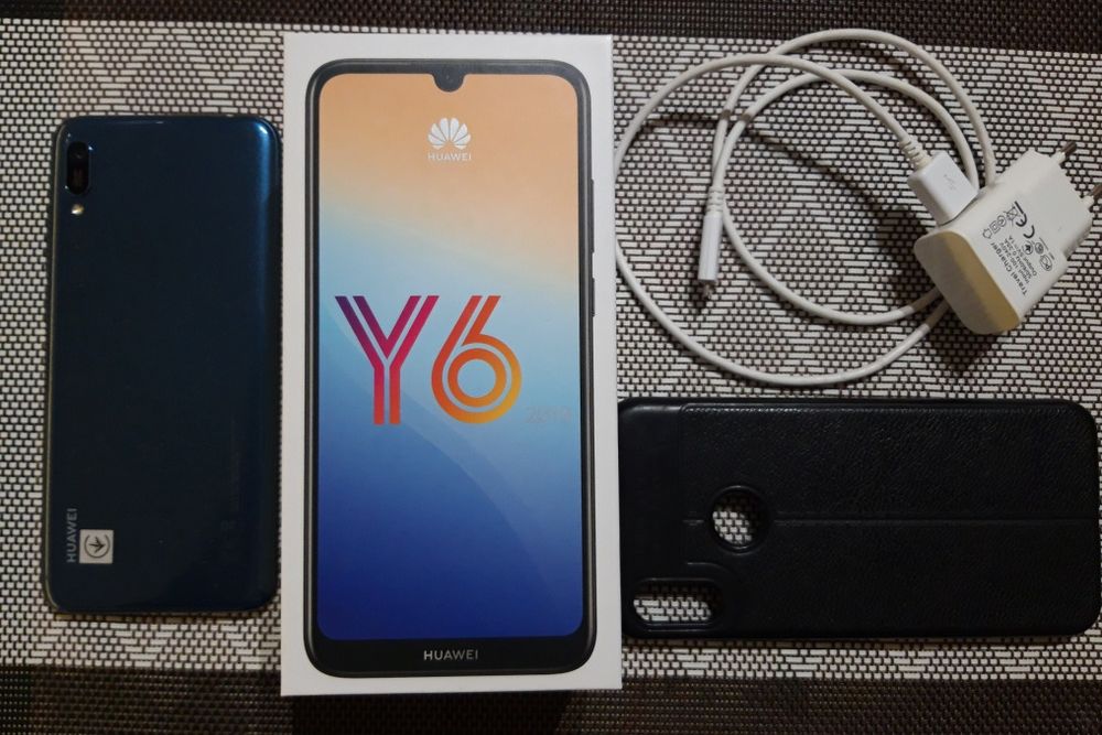 HUAWEI Y6 2019 като нов