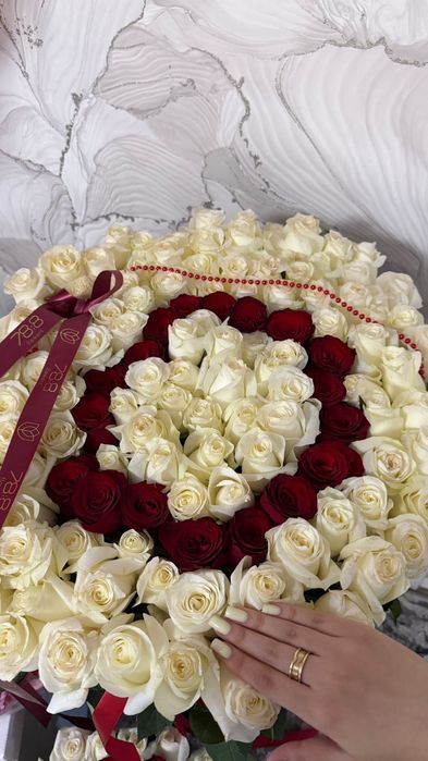 Метровые розы 151шт