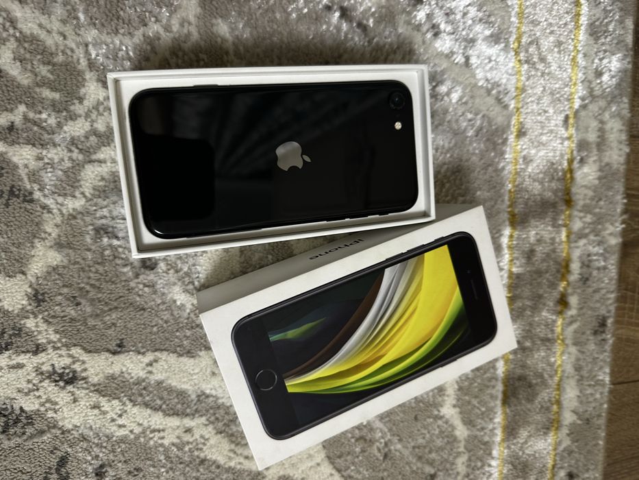 Продам iPhone Se