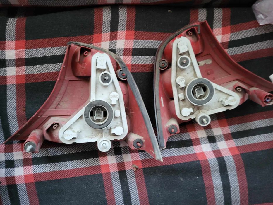 Vand faruri noi si triple ford focus