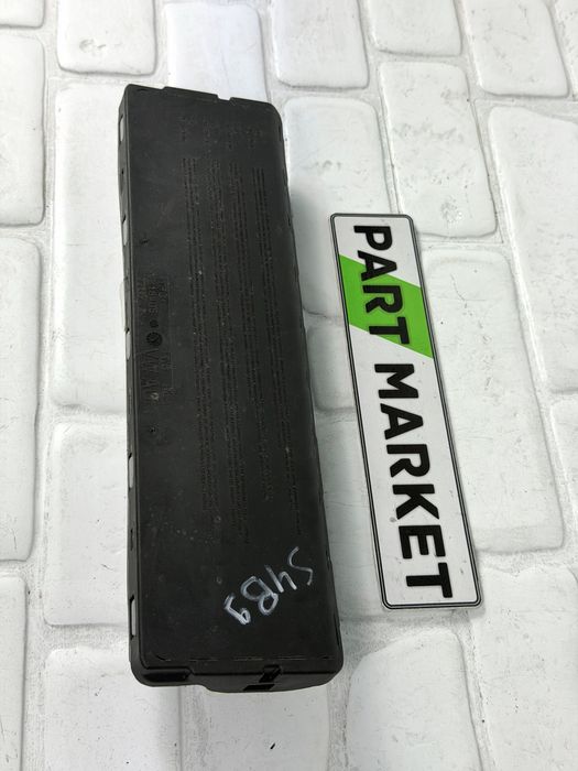 Airbag крака AUDI A4 B9 A5 F5 8W0880841D 8W1857246 8W1880918 8W0880841D