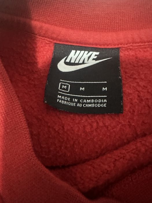 Bluza rosie Nike-Marimea M
