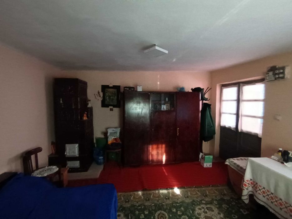 Gospodărie completă: Casă cărămidă, curte, livadă + Teren intravilan inclus