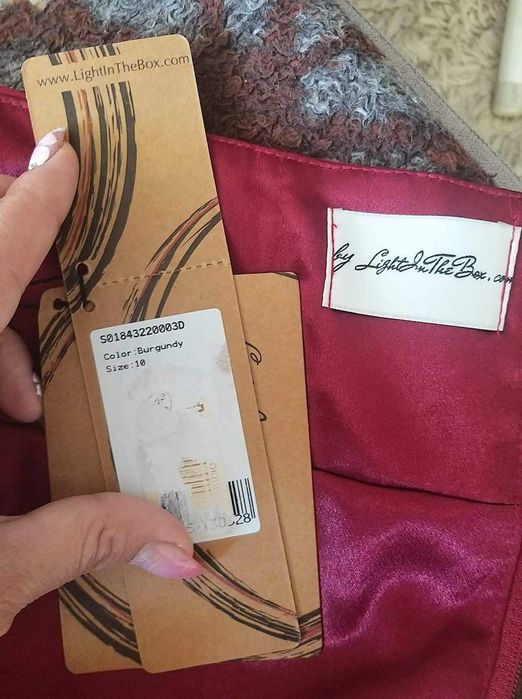 Червена официална рокля