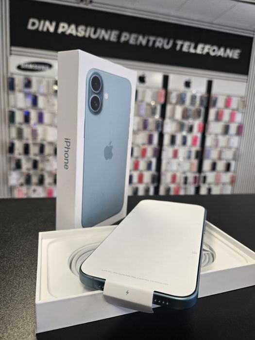 Iphone 16 / Black/Teal/Pink/Ultramarine / DeluxGSM