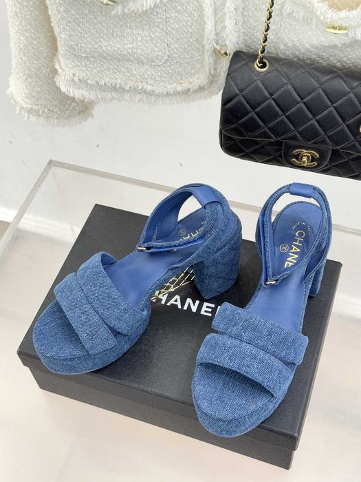 Sandale jeans CH cu platforma marimea 39 40
