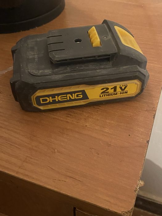 Батарейка шруповерта