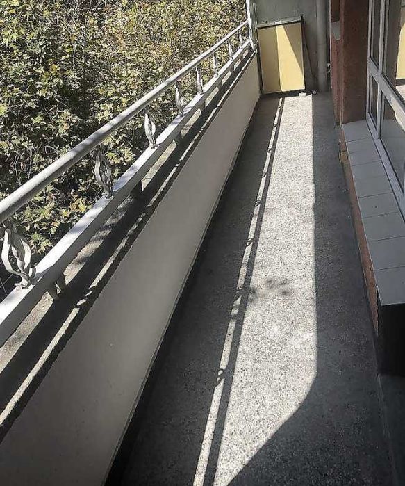 Дава се под наем Двустаен апартамент в Бургас, Възраждане - 190 кв.м за 200 € - Снимка #2