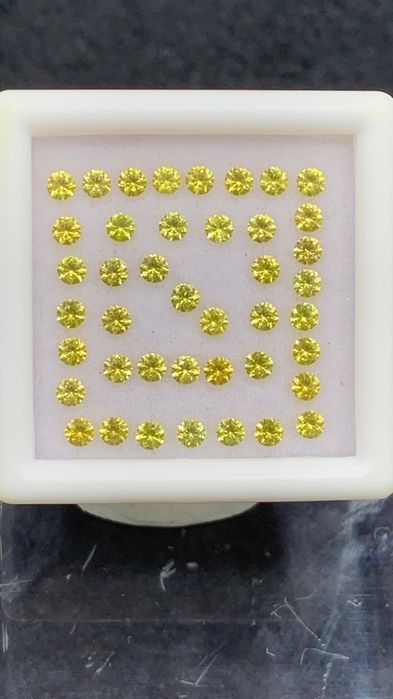 Сапфири жълти VVS калибрирани