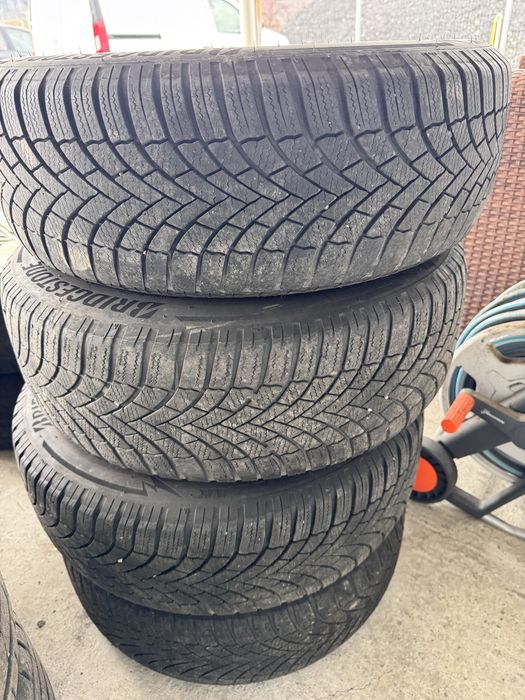 4бр.жел. джанти 16” 5 х 114.3 със зимни гуми 205/55/16 за Hyundai i30