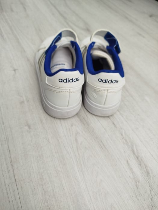 Маратонки Адидас