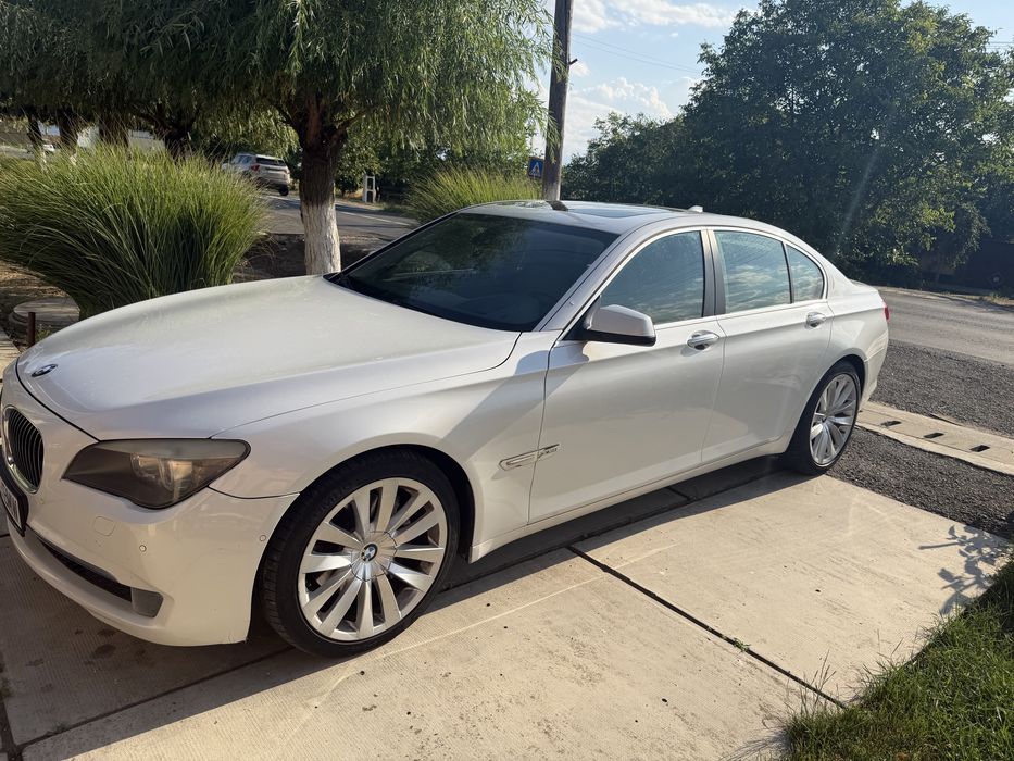 BMW 7 Series 0 — imagine 2