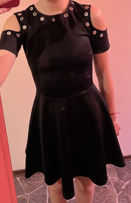 Черна рокля