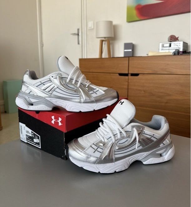 Under armour - кроссовки мужские