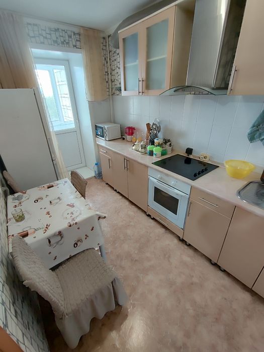 Продается 2-комн (9-18, 5 эт)