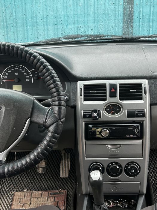 Срочно Продам Приору 1, 2013 г Полулюкс