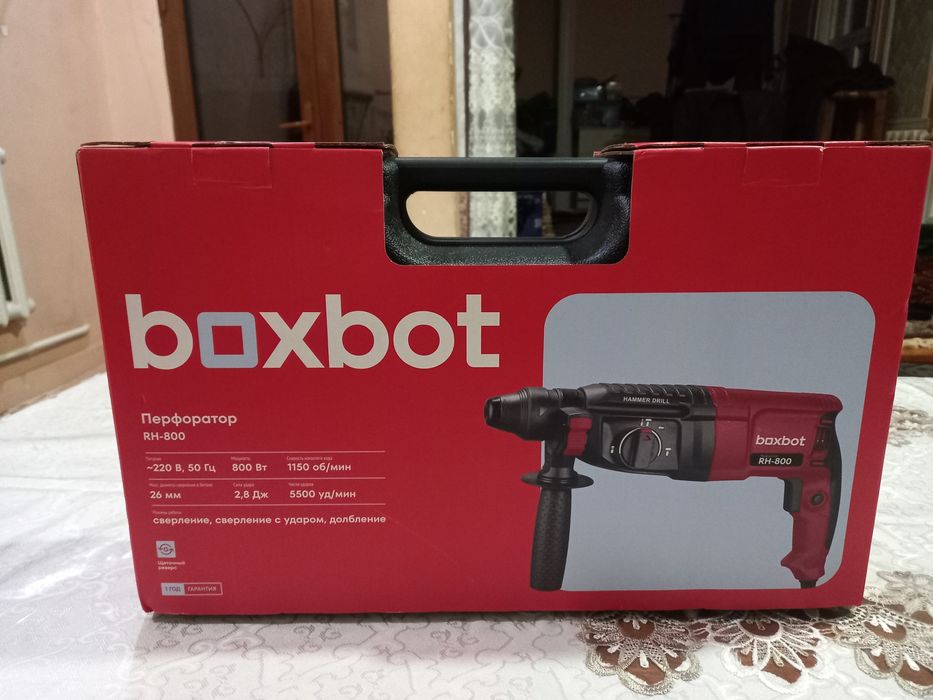 Boxbot perforatori, 800 Vt, 2,8 J, quti, burlar to‘plami bilan, RH-800
