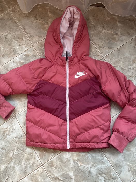 Детско Nike яке