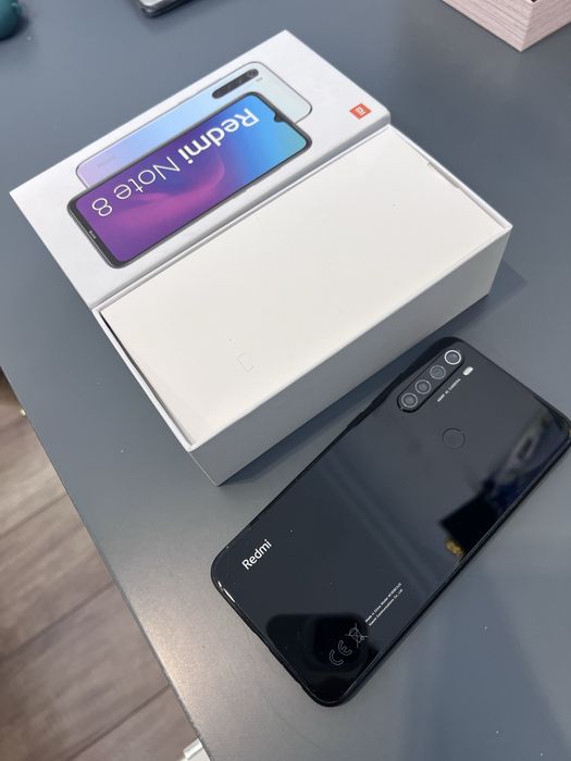 Redmi Note 8 чёрного цвета