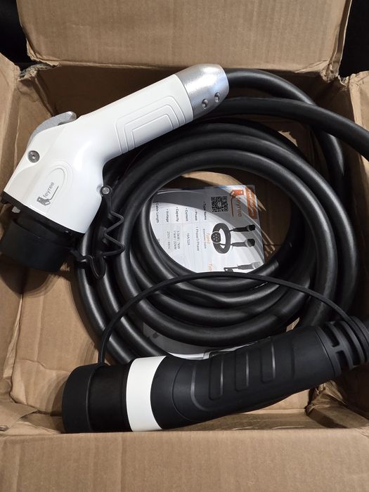 Кабел за зареждане на електромобили ЕV Type2, Тип2, 32А, 22kW - 5м. 3фазен,НОВ