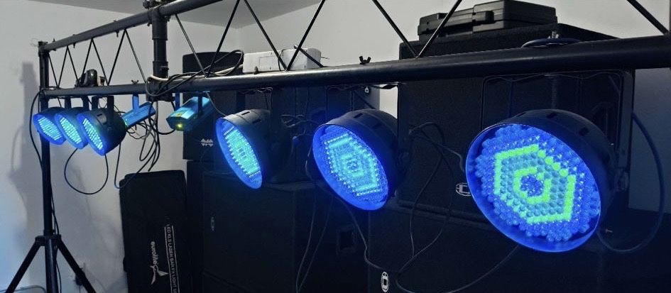 Vand schela de lumini cu 6 par led si dmx 512