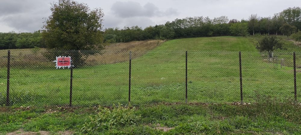 Vînd teren intravilant urgent în zona Făgetului