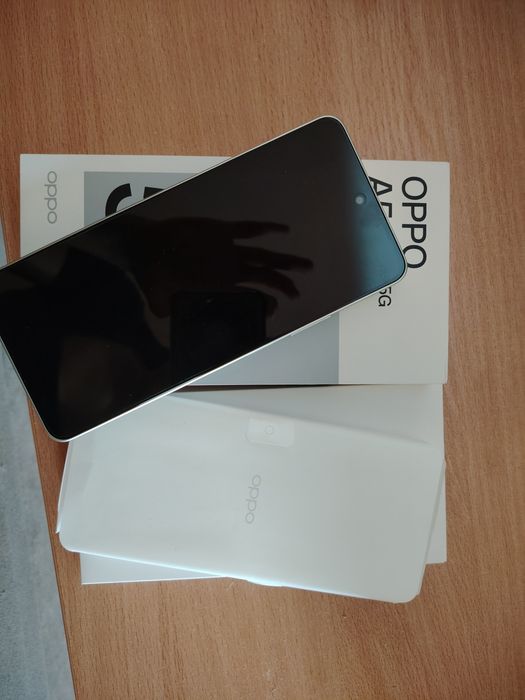 OPPO A5 Pro 5G 8/256GB Olive Green - Чисто нов с 2 години гаранция