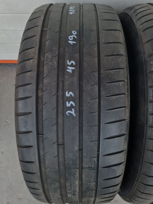 Летни гуми 2 броя MICHELIN PilotSport4 255 45 R19 дот 4819
