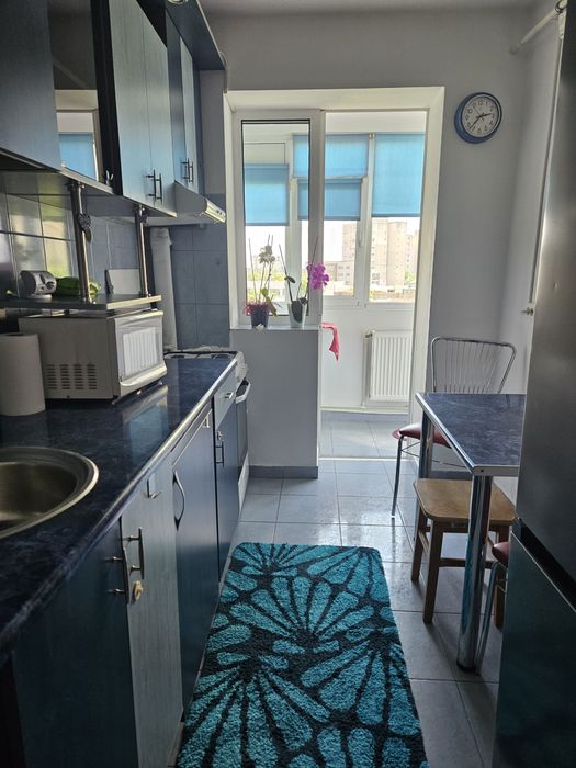 Inchiriez apartament