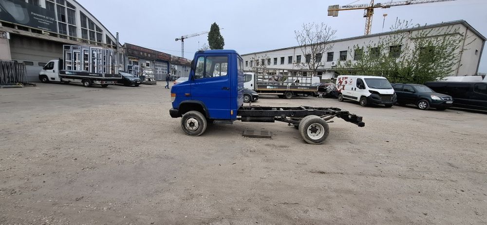 Mercedes vario sasiu basculanta  cat B 3,5 tone